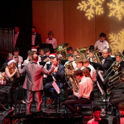 2025 Christmas Cracker